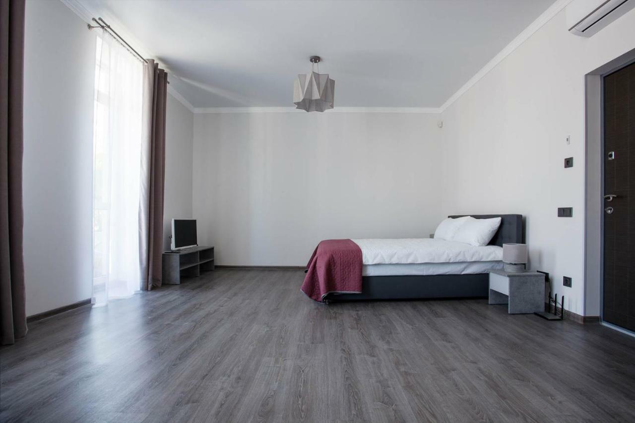 Aparthotel Sumskaya Apartments Kyiv Exterior photo