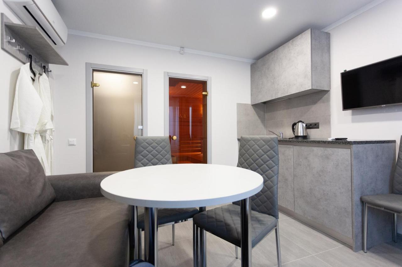 Aparthotel Sumskaya Apartments Kyiv Exterior photo